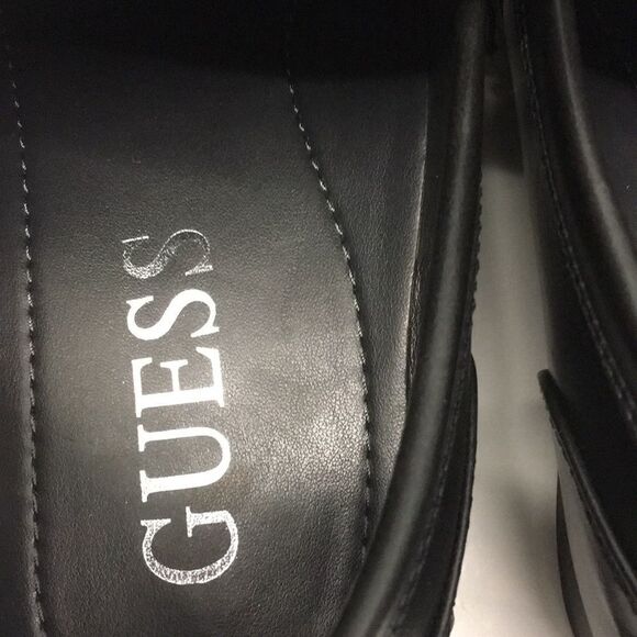 NWOB🍎 GUESS  - Picture 5 of 8